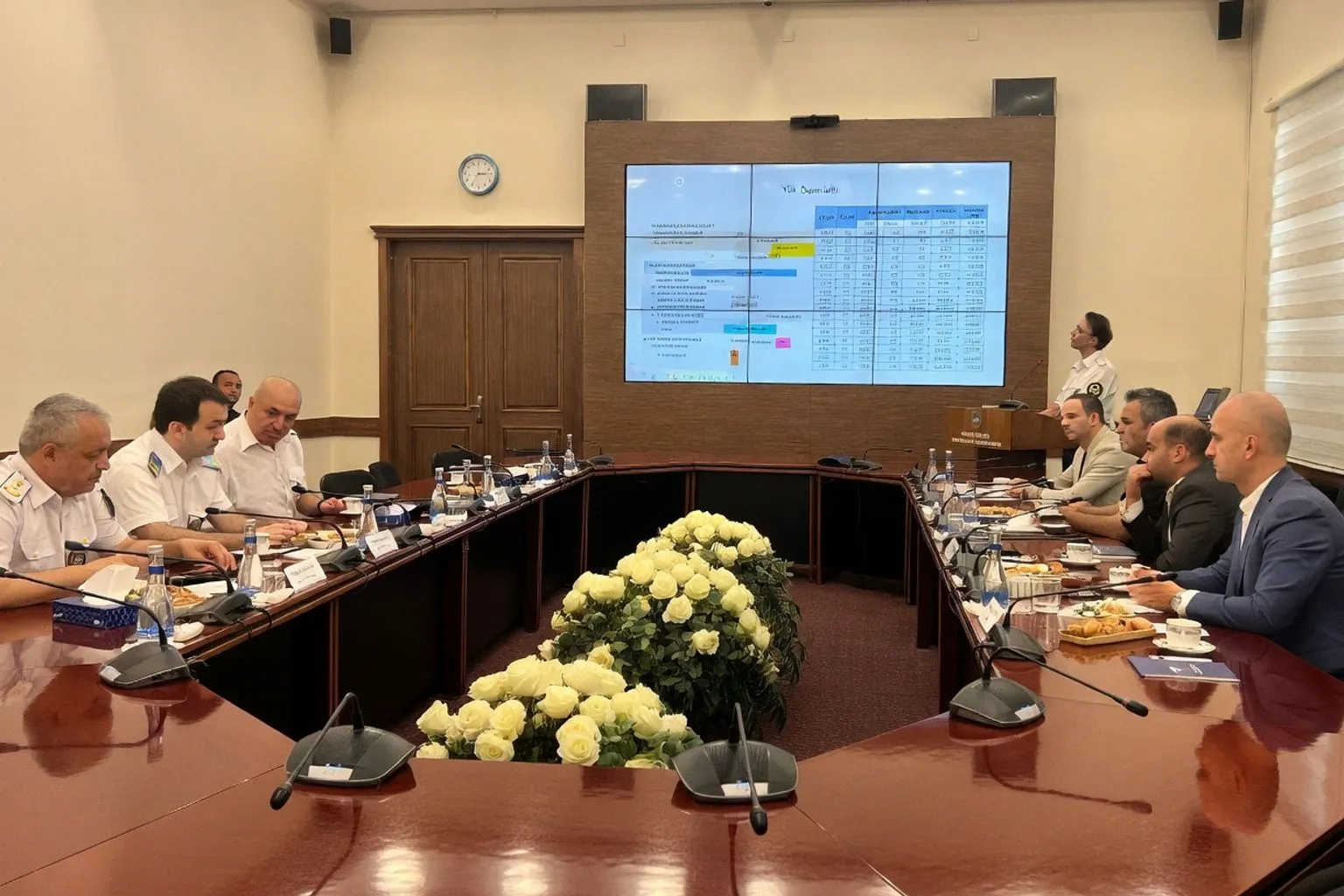 Азербайджан и Турция ускоряют транзит грузов по Среднему коридору