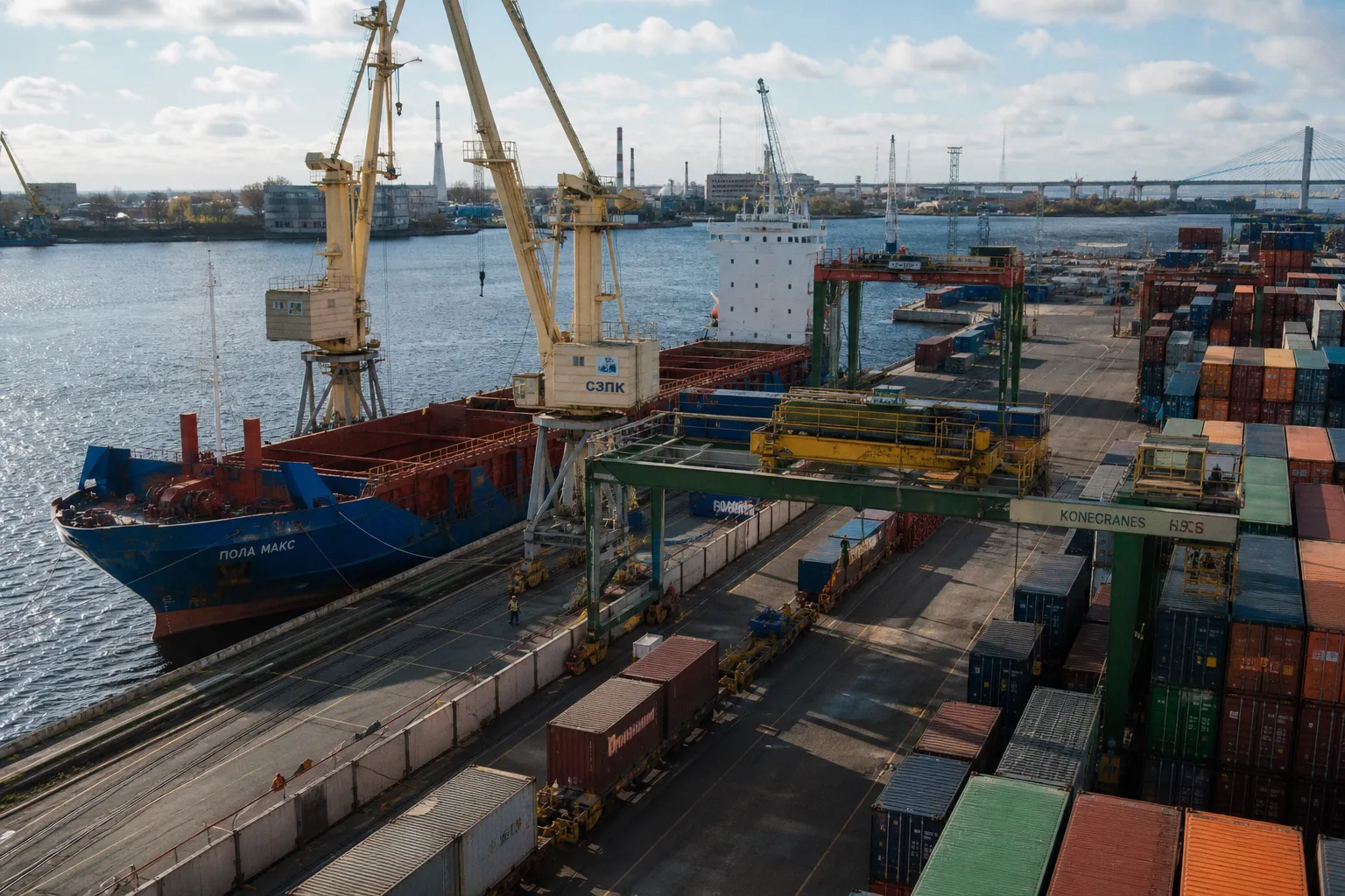 Инвестиции в экологизацию портов и ИИ-перспективы Freight Technologies: анализ рисков и выгод для